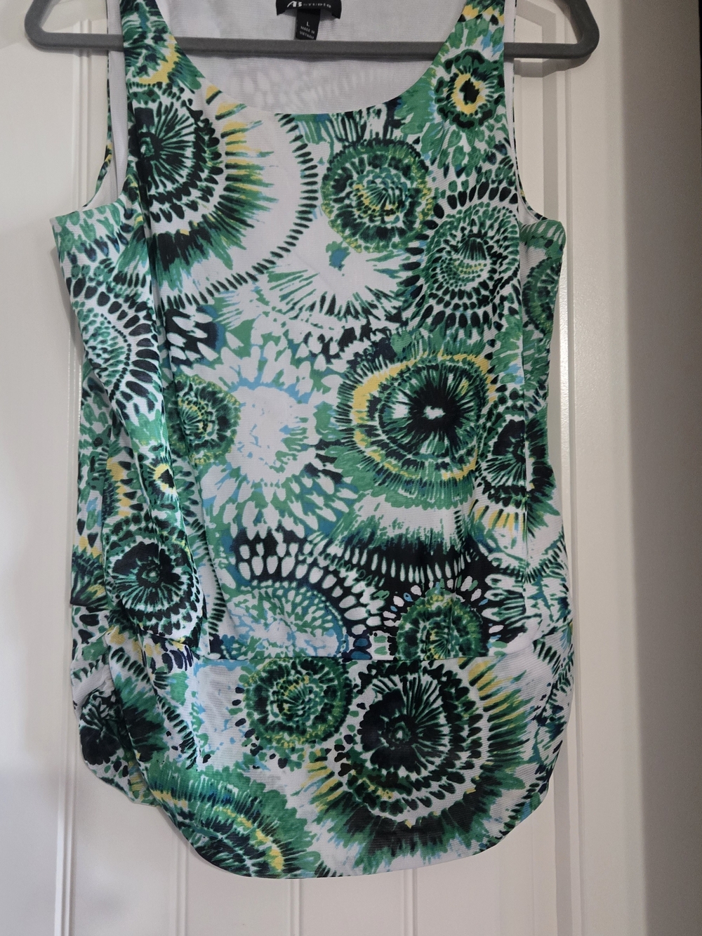 AB Studio Green and White Spiral Print Tank
